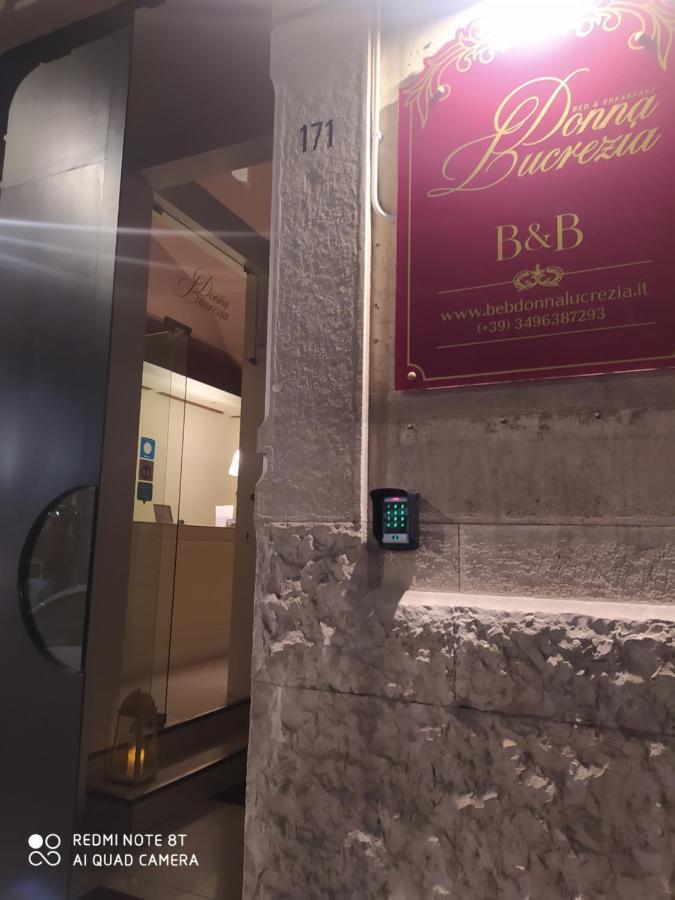 Frühstückspension Donna Lucrezia Boutique Style 4*